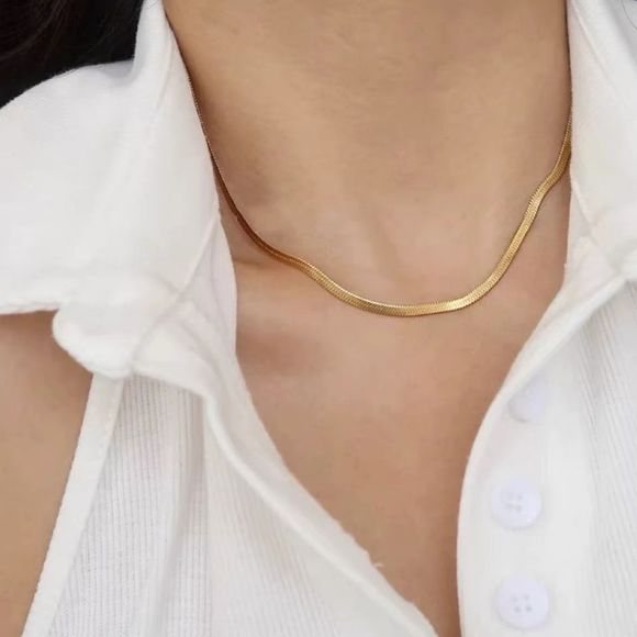 CLOSING SALE!🥰18K Gold Plated 3mm Snake Chain - Picture 7 of 10